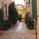 펜션 Lou Jas, Maison De Charme, A 1 Km De La *