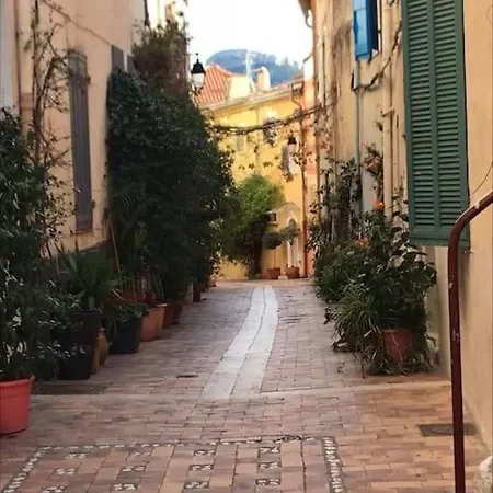 بيت للعطل Lou Jas, Maison De Charme, A 1 Km De La *