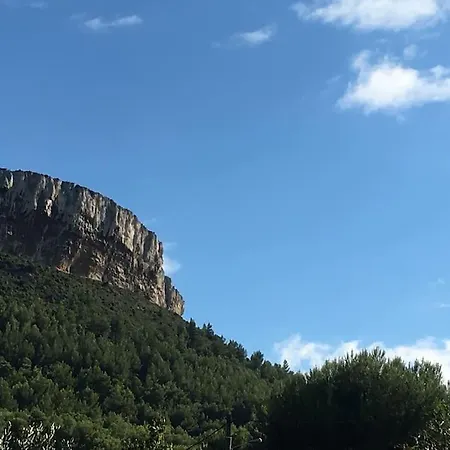 Lou Jas, Maison De Charme, A 1 Km De La بيت للعطل كاسيس